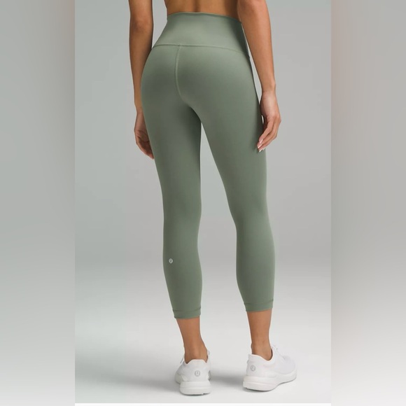 lululemon athletica Pants - NWT Lululemon Wunder Train High-Rise Crop 23"